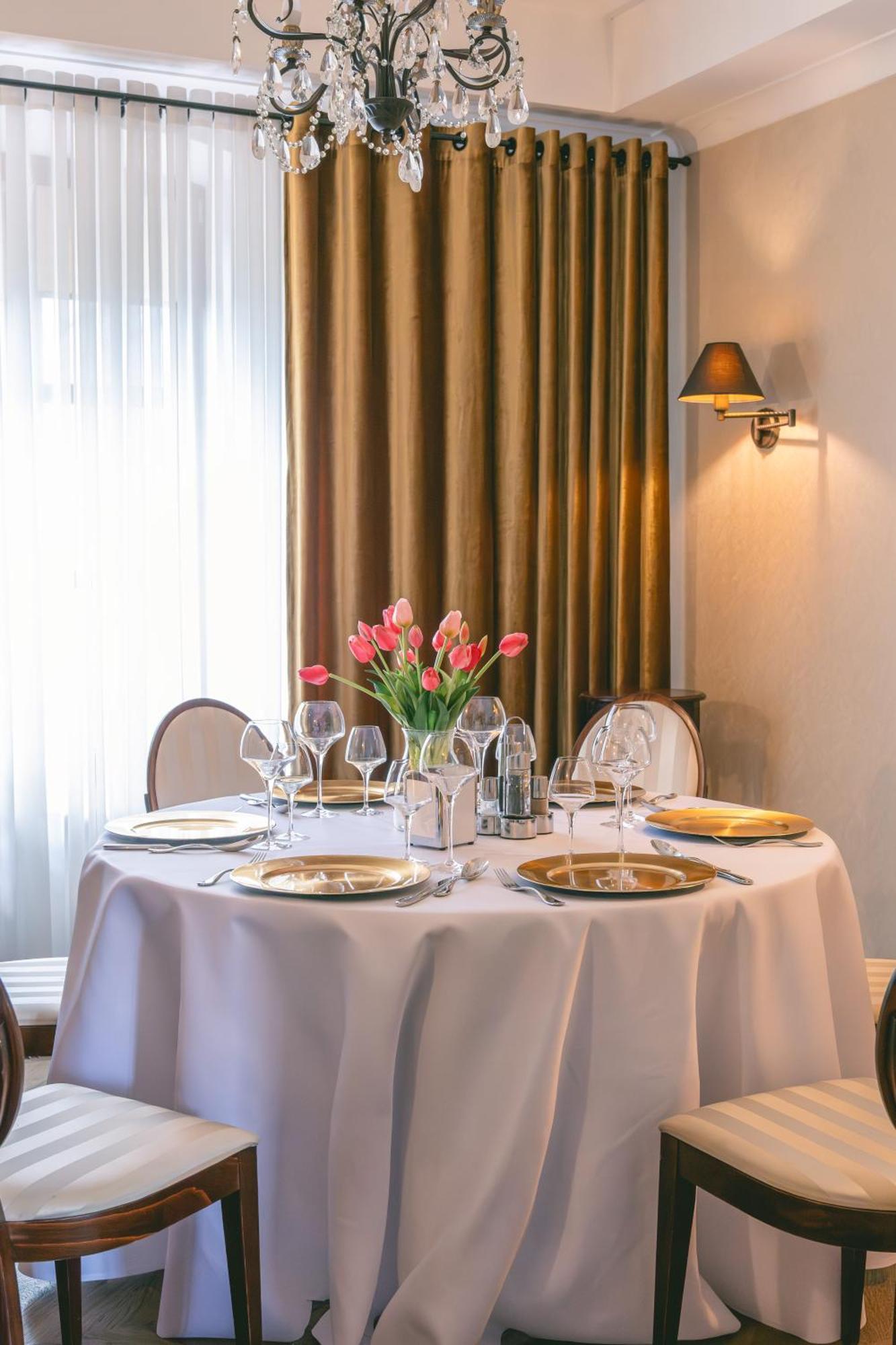 Hotel Skala Biala Podlaska Bagian luar foto