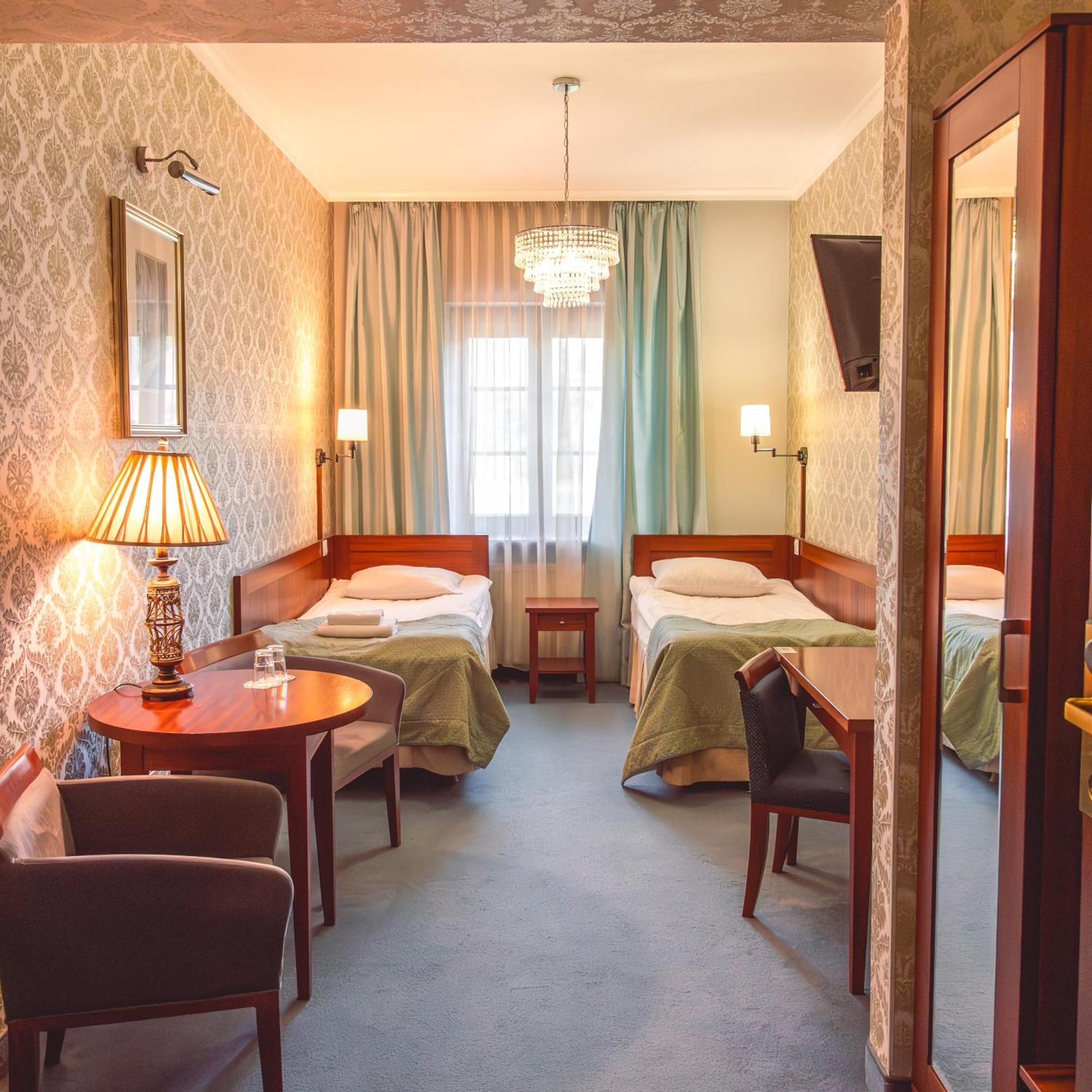 Hotel Skala Biala Podlaska Bagian luar foto